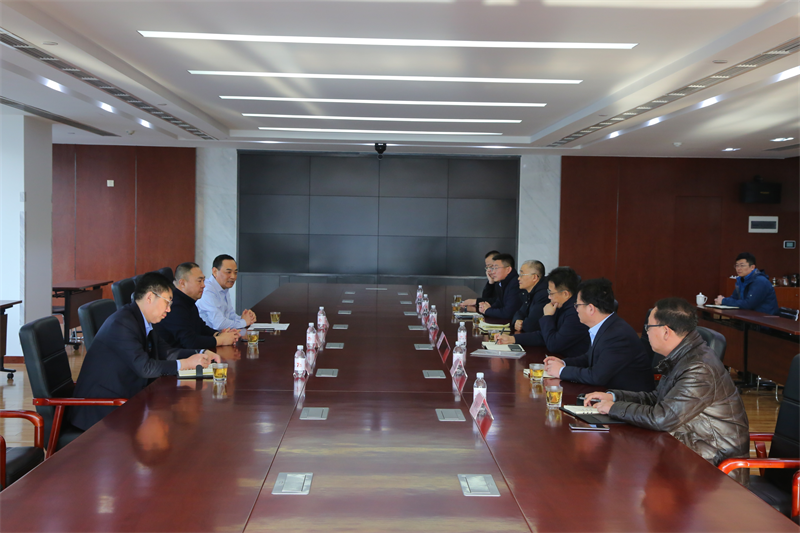 集團公司召開分公司總經(jīng)理任職見面會(圖1)