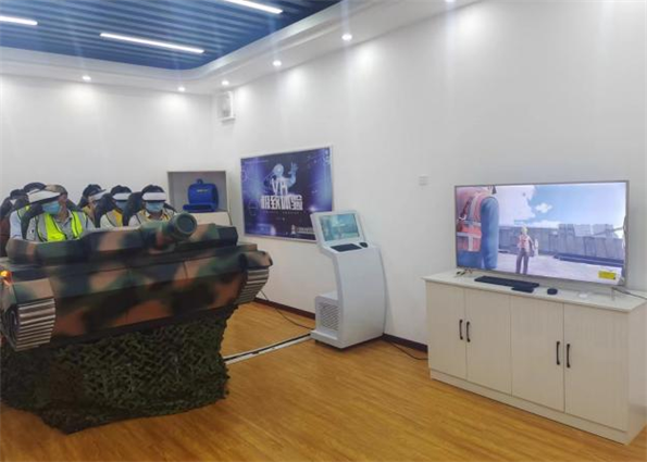 青島自貿(mào)片區(qū)?中德生態(tài)園建筑工人全員體驗式安全教育培訓(xùn)在榮華（青島）建科“省級建筑施工安全和裝配式施工體驗式教育基地”體驗館內(nèi)正式啟動(圖5)