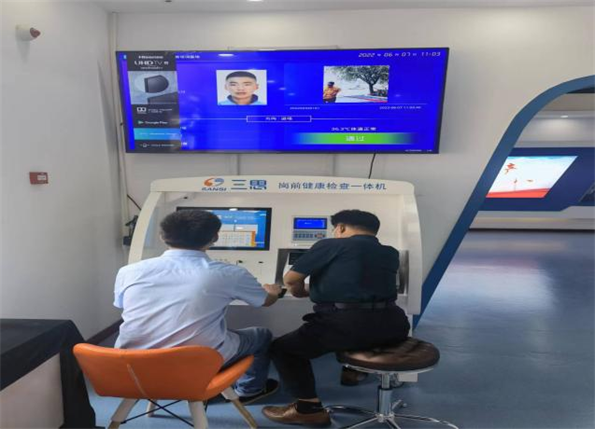 青島自貿(mào)片區(qū)?中德生態(tài)園建筑工人全員體驗式安全教育培訓(xùn)在榮華（青島）建科“省級建筑施工安全和裝配式施工體驗式教育基地”體驗館內(nèi)正式啟動(圖6)